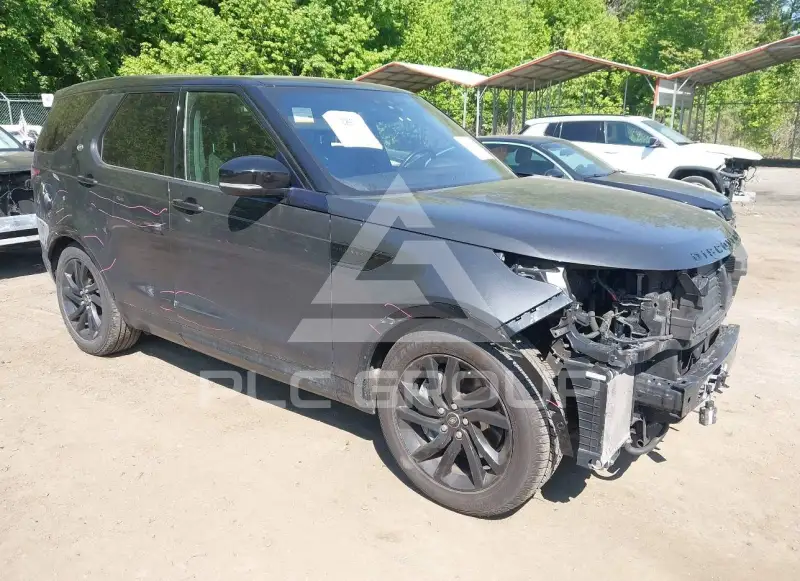 2020 Land Rover Discovery photo