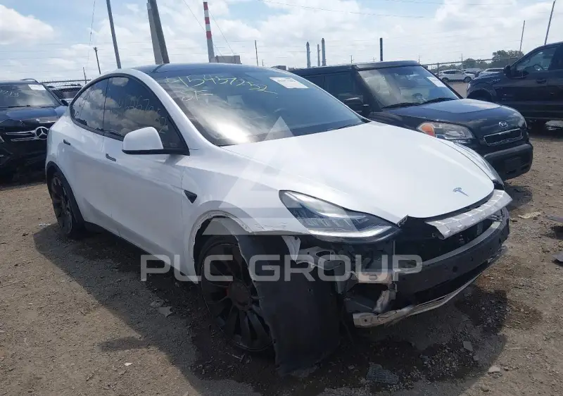 2020 Tesla Model Y фото