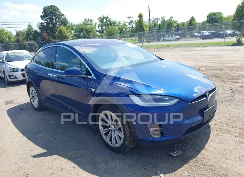 2020 Tesla Model X фото