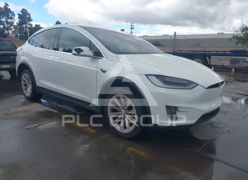 2020 Tesla Model X фото