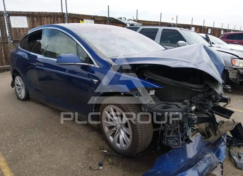 2020 Tesla Model X photo