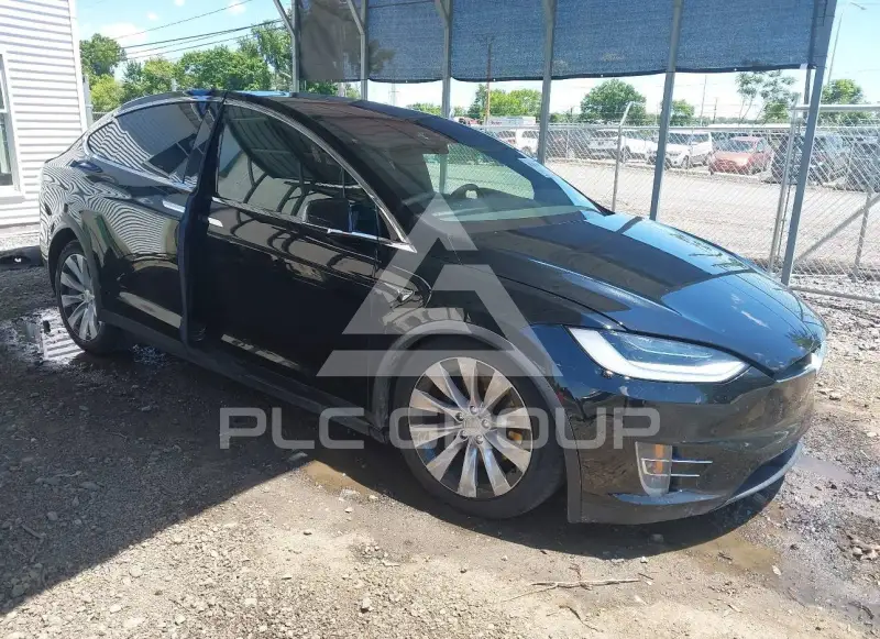 2020 Tesla Model X фото