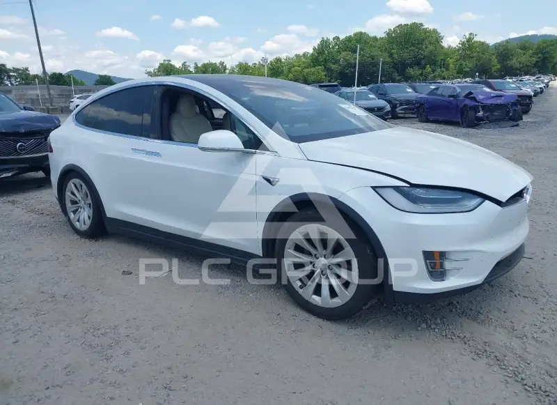 2020 Tesla Model X photo