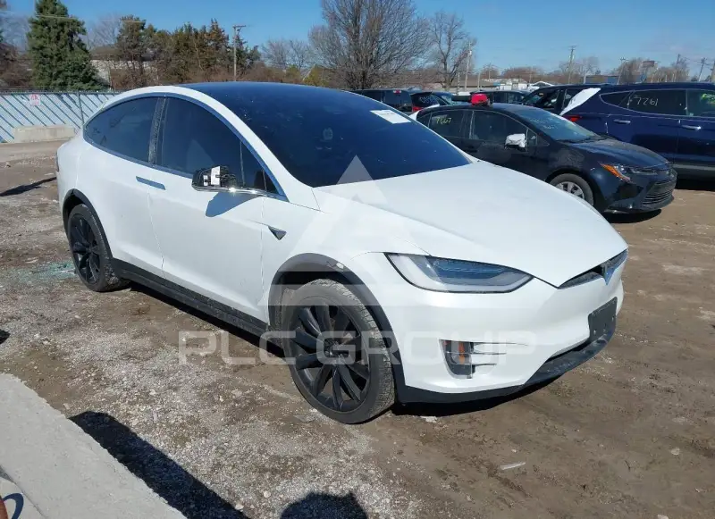2020 Tesla Model X фото