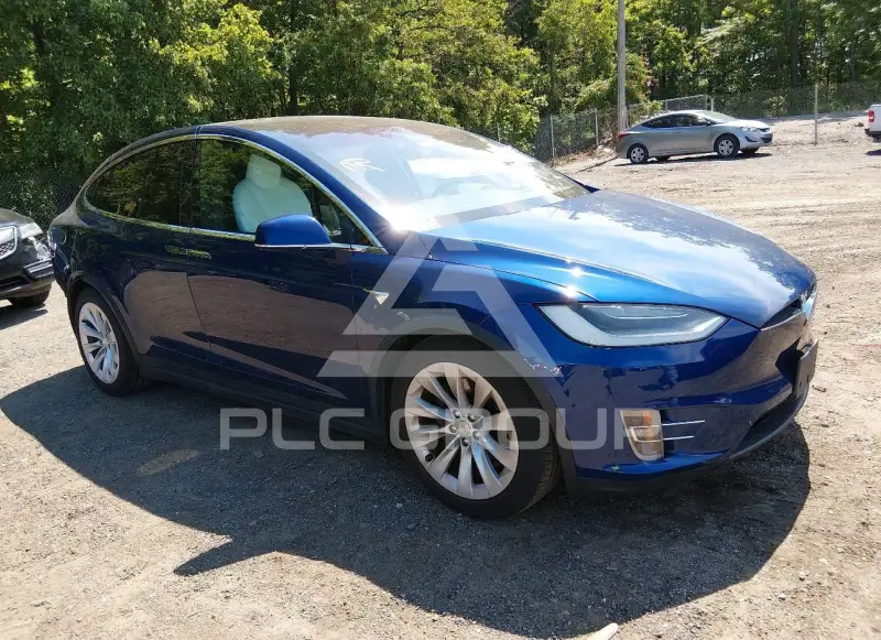 2020 Tesla Model X фото