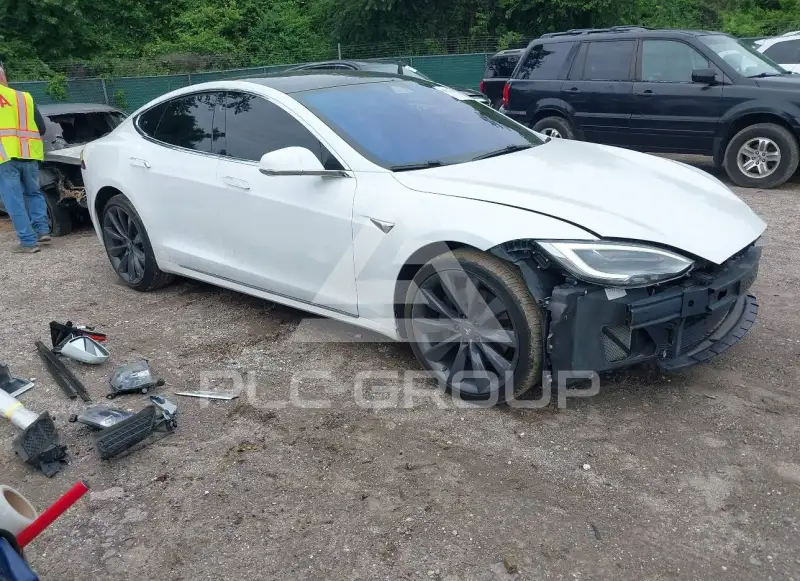 2020 Tesla Model S фото