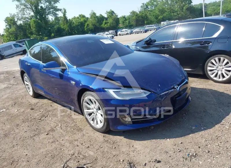 2020 Tesla Model S фото