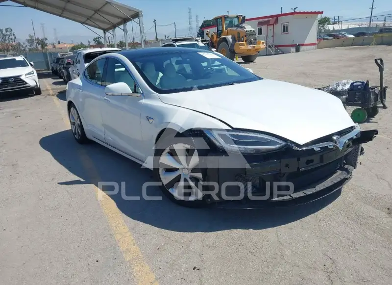 2020 Tesla Model S фото