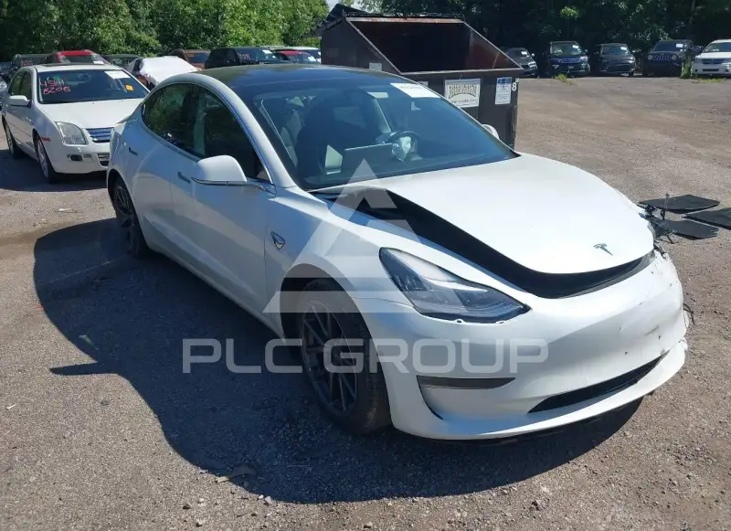2020 Tesla Model 3 фото