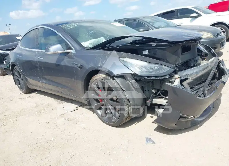 2020 Tesla Model 3 фото