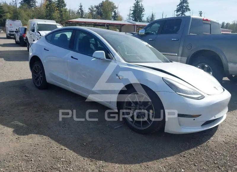 2020 Tesla Model 3 фото