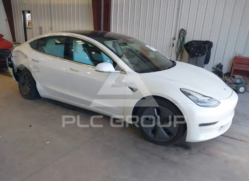 2020 Tesla Model 3 фото