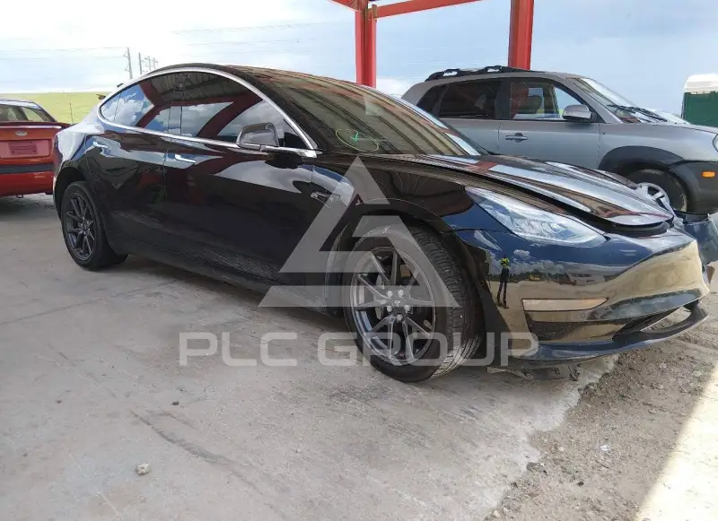 2020 Tesla Model 3 фото