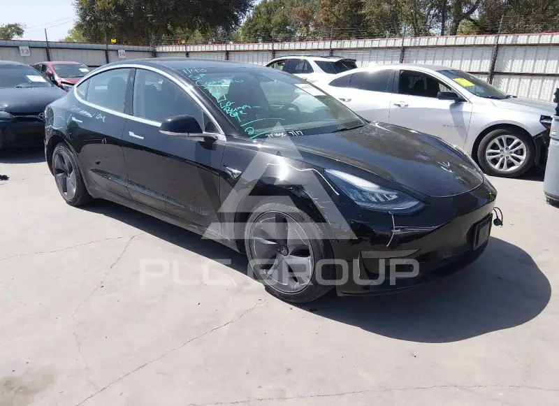 2020 Tesla Model 3 фото