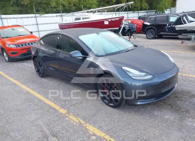 2020 Tesla Model 3 фото