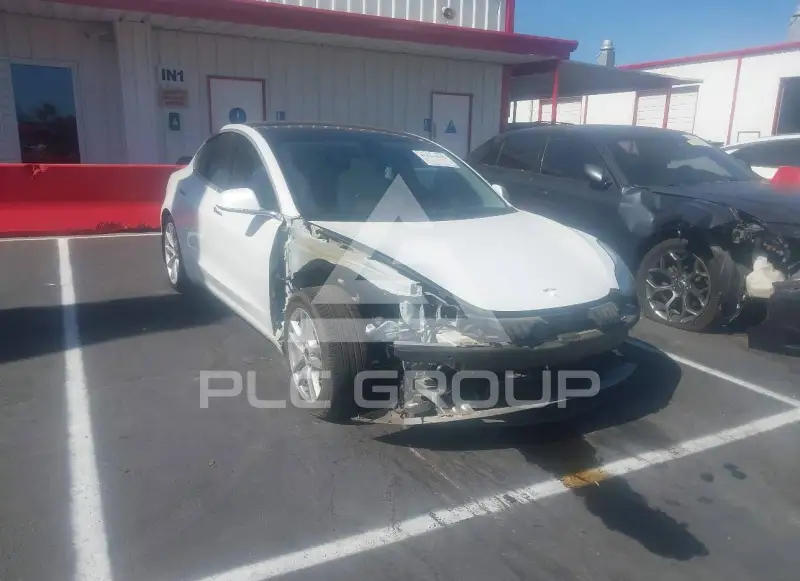 2020 Tesla Model 3 фото