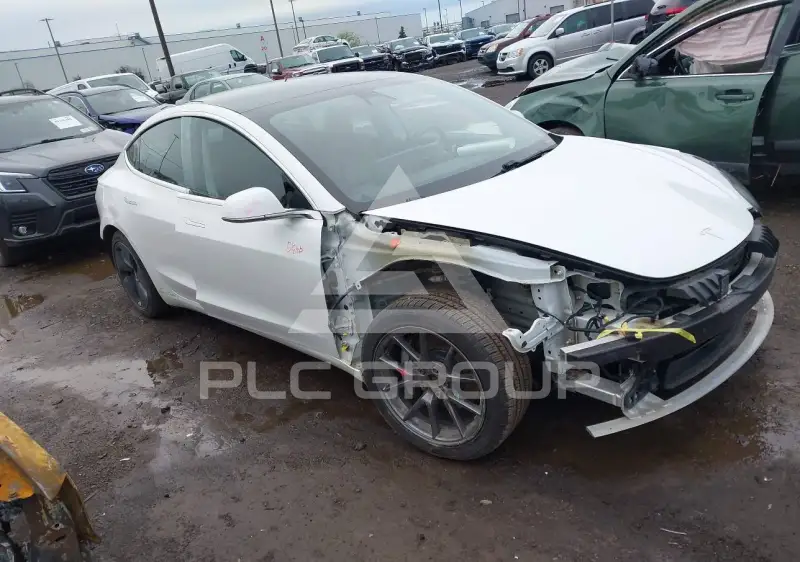 2020 Tesla Model 3 фото