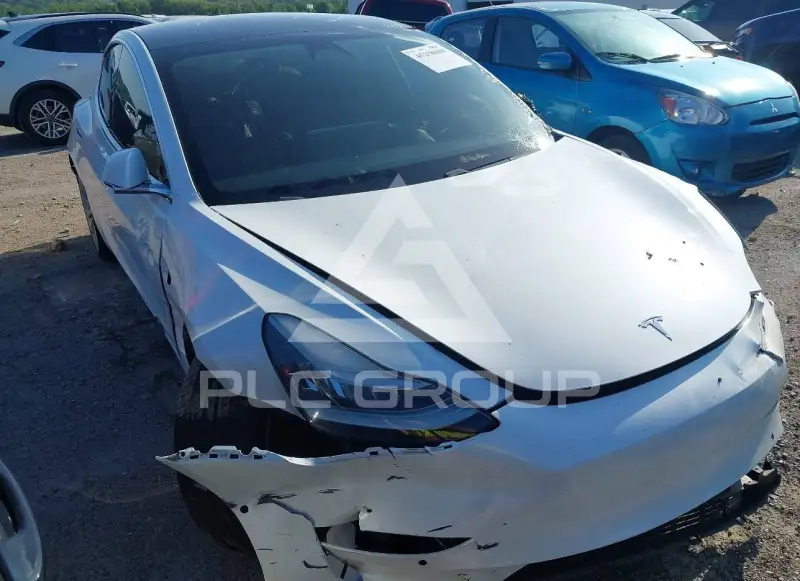 2020 Tesla Model 3 фото