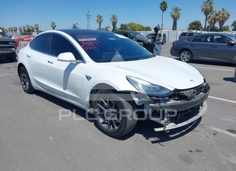 2020 Tesla Model 3 фото