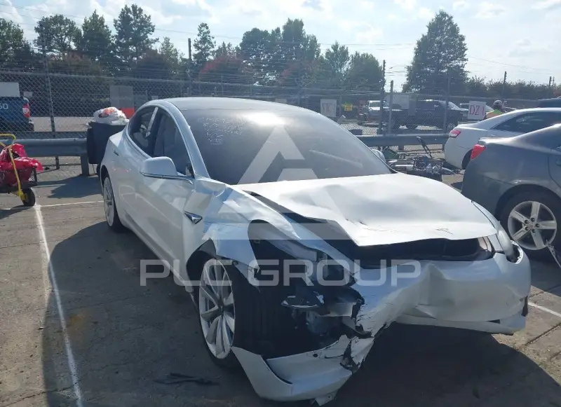 2020 Tesla Model 3 фото