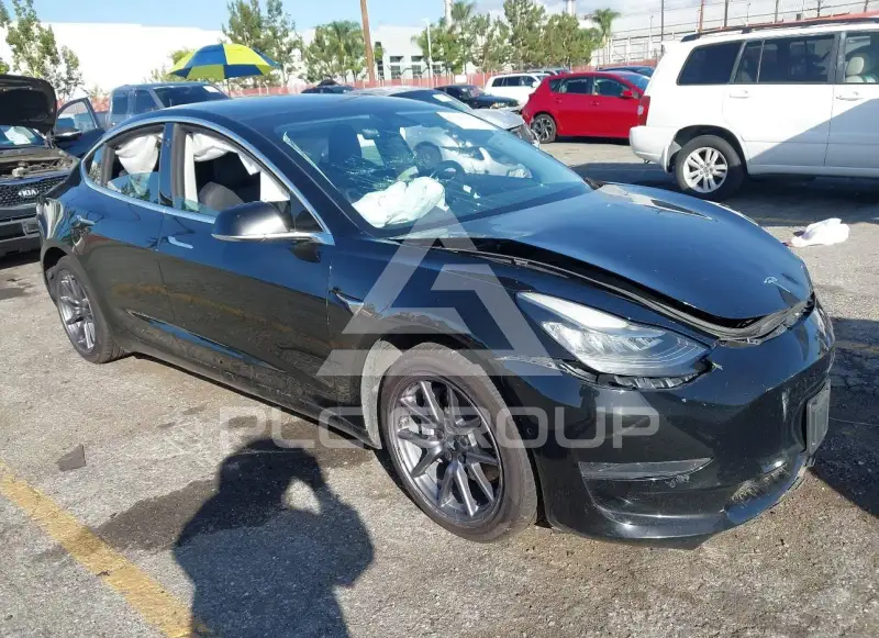 2020 Tesla Model 3 фото