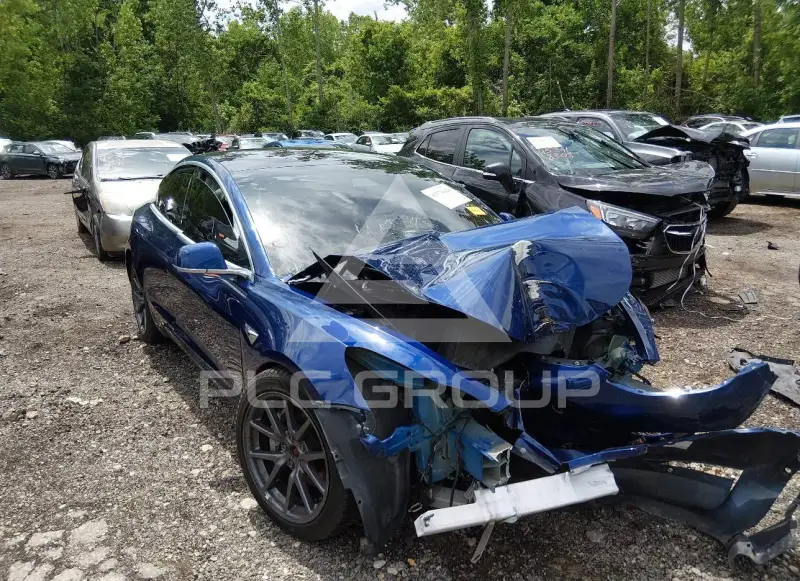 2020 Tesla Model 3 фото