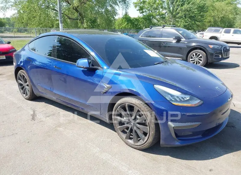 2020 Tesla Model 3 фото