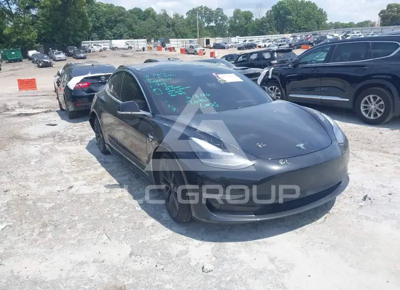 2020 Tesla Model 3 фото