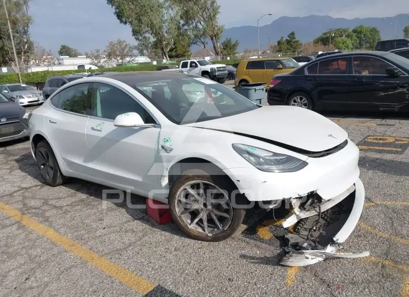 2020 Tesla Model 3 фото