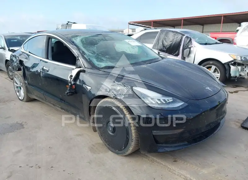 2020 Tesla Model 3 фото