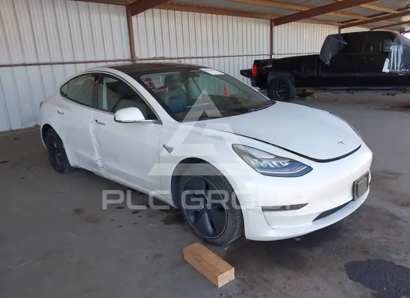 2020 Tesla Model 3 фото
