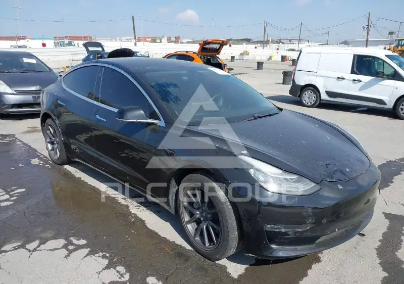 2020 Tesla Model 3 фото