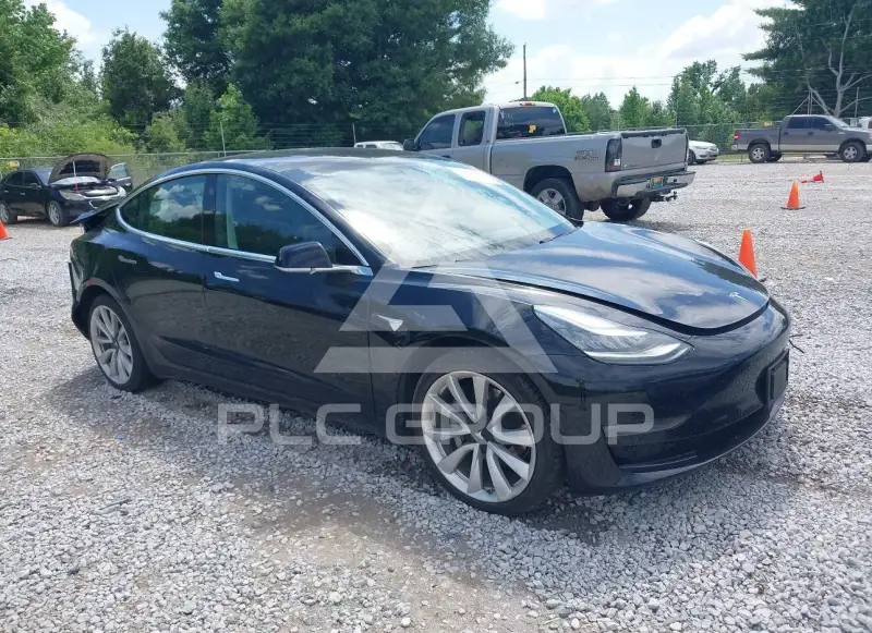 2020 Tesla Model 3 фото