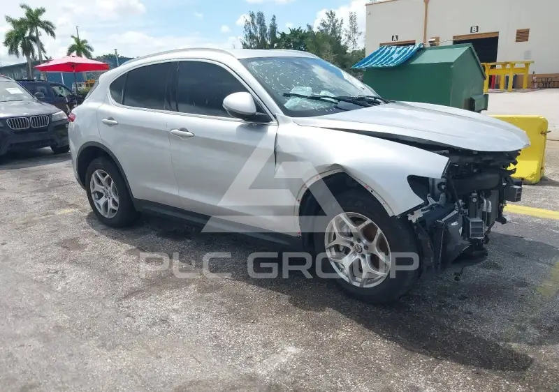 2020 Alfa Romeo Stelvio фото