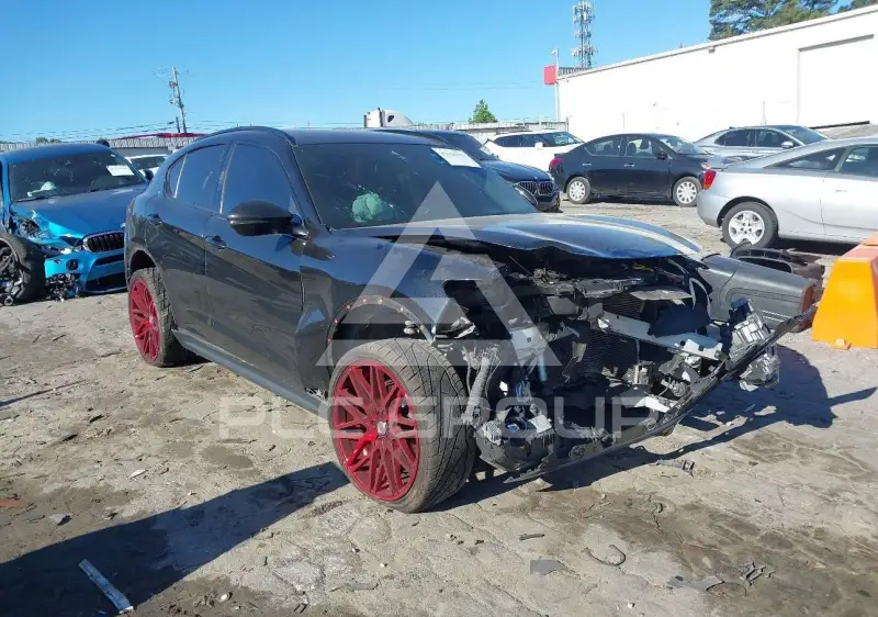 2020 Alfa Romeo Stelvio photo