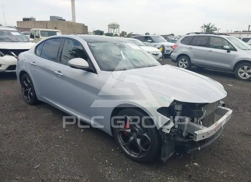 2020 Alfa Romeo Giulia фото