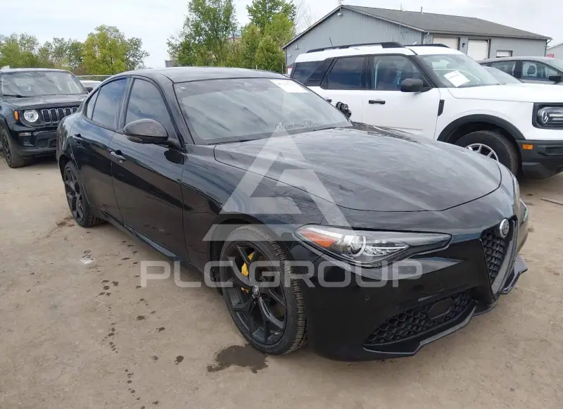 2020 Alfa Romeo Giulia photo