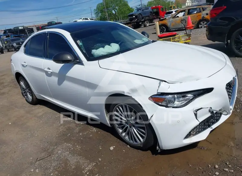 2020 Alfa Romeo Giulia photo