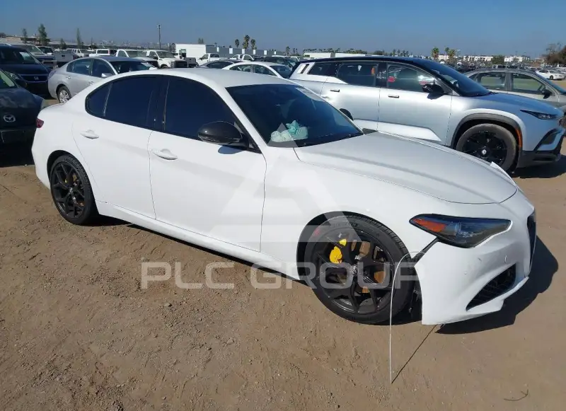 2020 Alfa Romeo Giulia фото