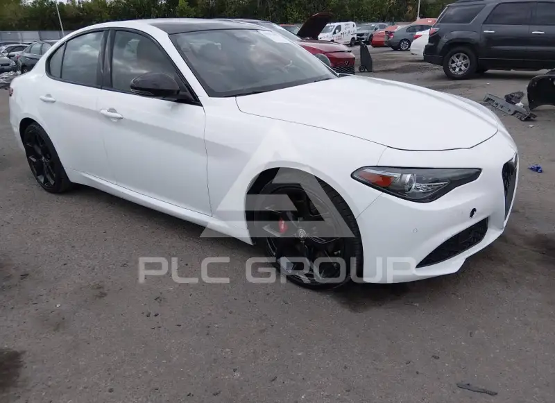 2020 Alfa Romeo Giulia photo