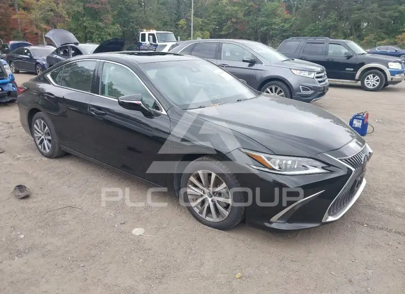 2020 Lexus ES350 photo