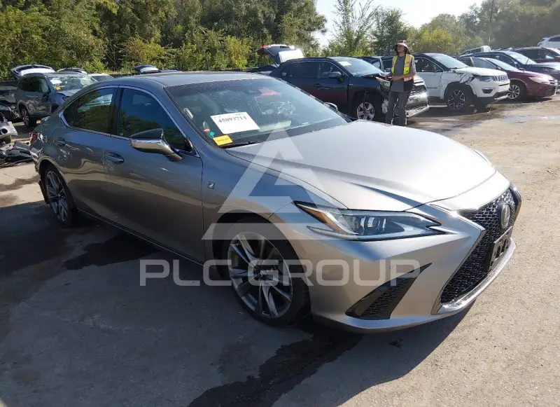 2020 Lexus ES350 фото