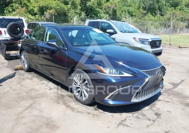 2020 Lexus ES350 фото
