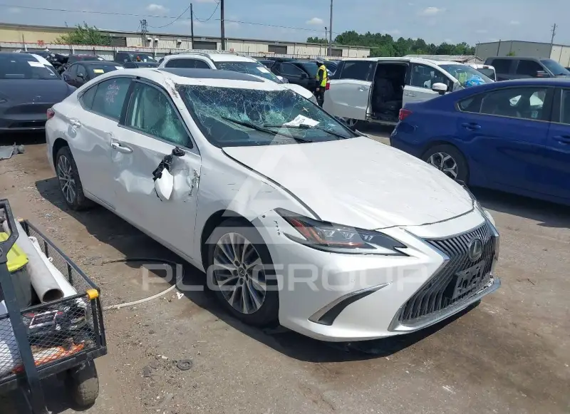 2020 Lexus ES350 фото