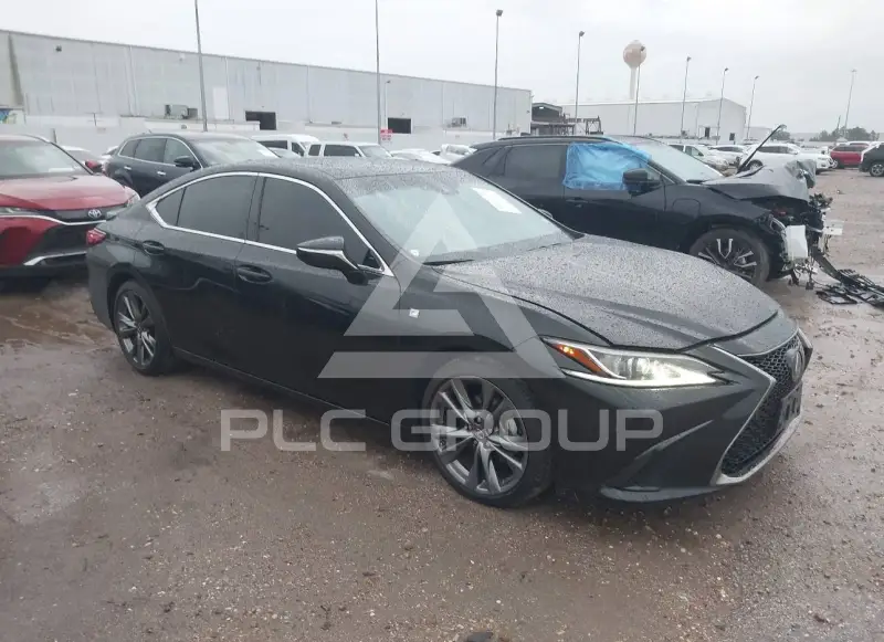 2020 Lexus ES350 photo