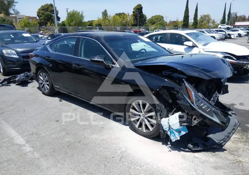 2020 Lexus ES300 фото