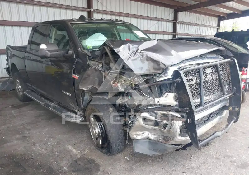 2020 RAM 2500 photo