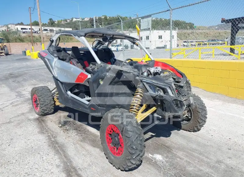 2020 Can-AM MAVERICK фото