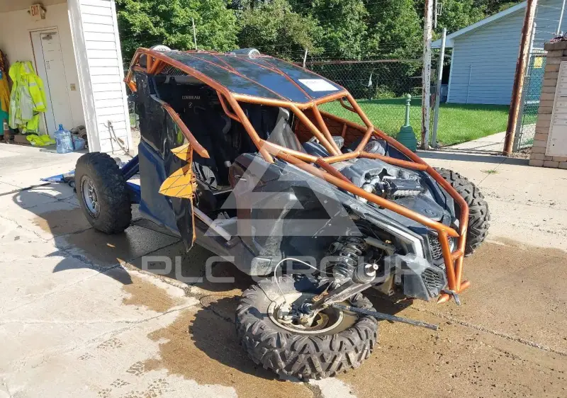 2020 Can-AM MAVERICK фото