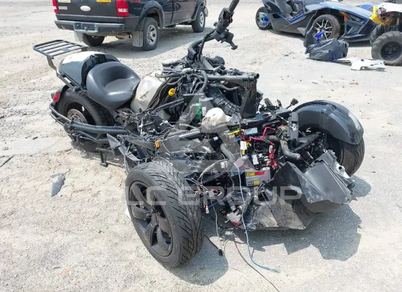2020 Can-AM SPYDER фото